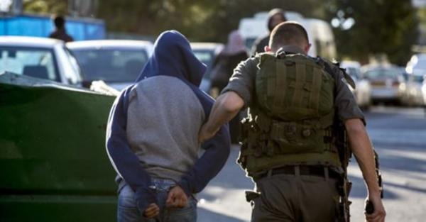 قوات الإحتلال تعتقل ٣ فلسطينيين من بيت لحم