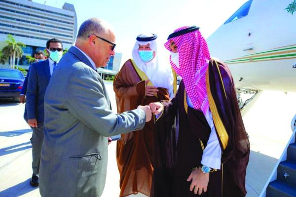 وزير الرياضة يصل إلى القاهرة