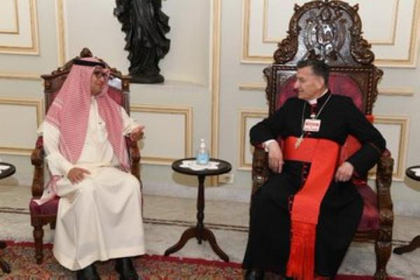 سفير المملكة بلبنان يلتقي البطريرك بشارة الراعي