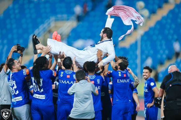 هلال 17!!
