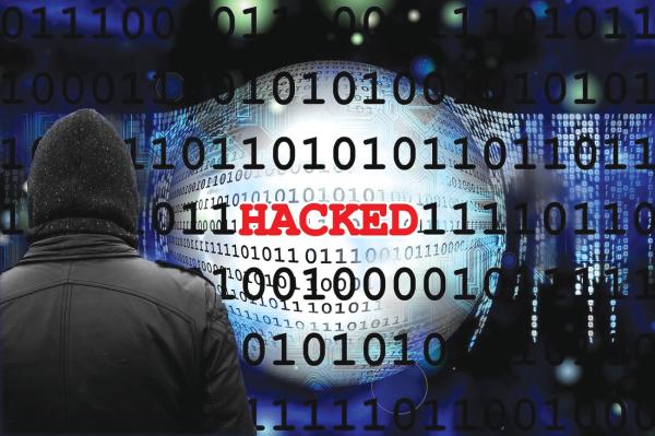 ماكرون: نرفض تجسس أمريكا على حلفائها 