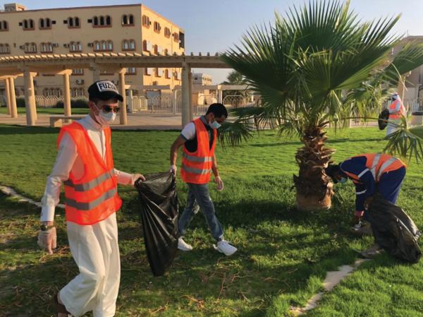 33 متطوعا في «شيل كيستك ونظف ديرتك»
