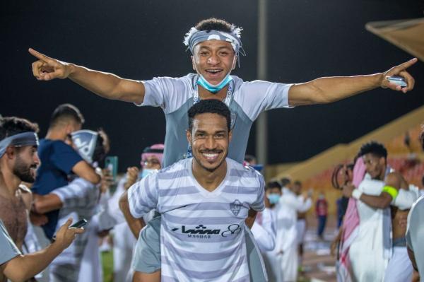 أنا الطائي..و«المحترفين» سمائي..!