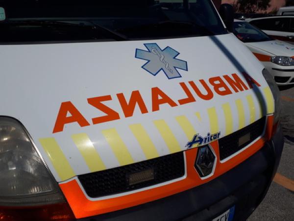 مقتل رجل ونجاة ابنه في حادثة طعن بروما