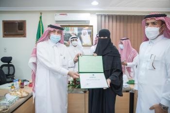 وزير التجارة يطلع على تسهيل الخدمات المقدمة بفرع تبوك
