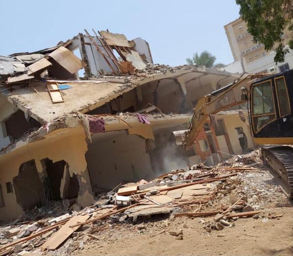استعادة حديقة عامة بعد بناء فيلا سكنية عليها