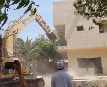 استعادة حديقة عامة بعد بناء فيلا سكنية عليها