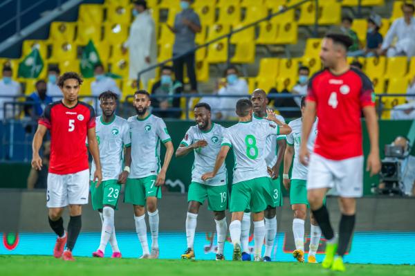 الاخضر يحكم قبضته على الصدارة