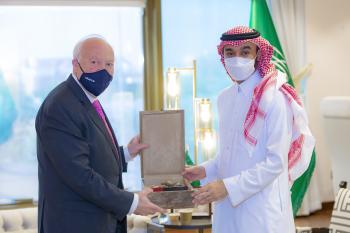 وزير الرياضة يلتقي بالممثل السامي لتحالف الحضارات في الأمم المتحدة