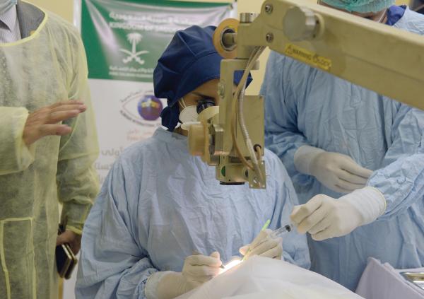 500 عملية جراحية لمكافحة العمى في باكستان
