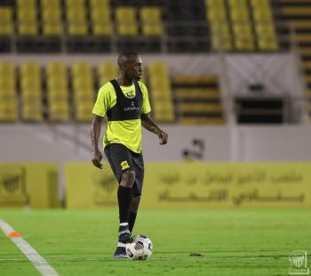 الشباب.. ينفي مفاوضات عبدالحميد
