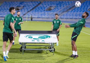 الأخضر يبدأ الاستعداد لسنغافورة