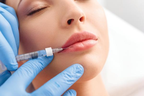الحربي : الإفراط في عمليات «التجميل» يشوه الملامح