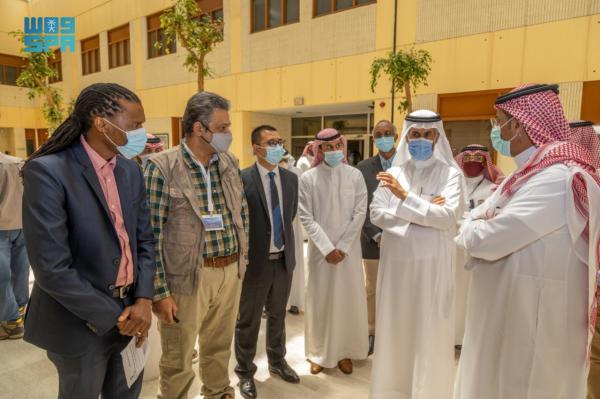 «الخريف» يطلع على مراحل تحول هيئة المساحة الجيولوجية بجدة