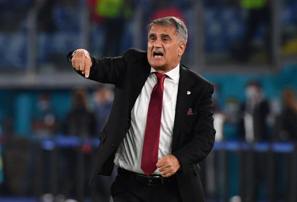 شاهد .. حفل افتتاح اليورو
