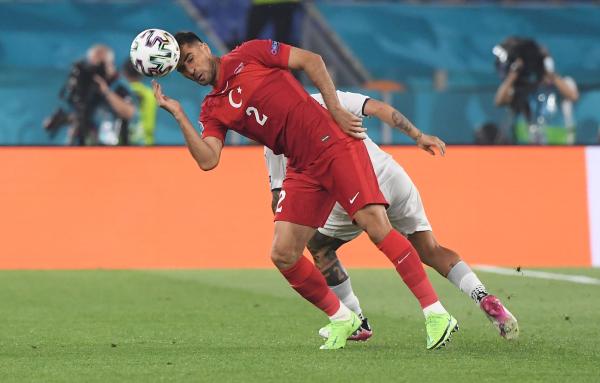 شاهد .. حفل افتتاح اليورو