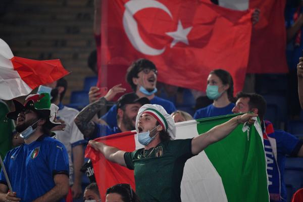 شاهد .. حفل افتتاح اليورو