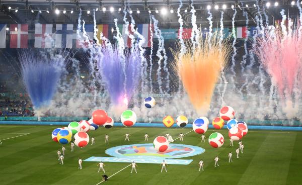 شاهد .. حفل افتتاح اليورو