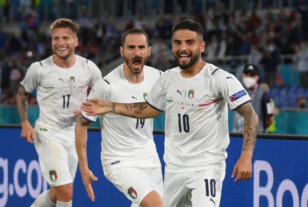 إيطاليا تقسو على تركيا بثلاثية