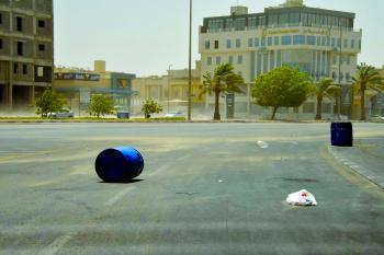 «الغبار» يحجب الرؤية في الشرقية