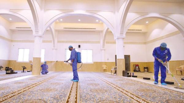 إعادة افتتاح 8 مساجد بعد تعقيمها في 3 مناطق