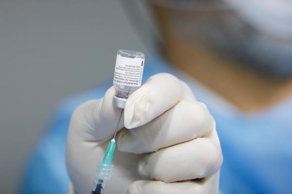 الإمارات .. 1,837 إصابة جديدة بكورونا و4 وفيات