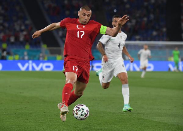 إيطاليا لتجاوز سويسرا ومواصلة الانتصارات