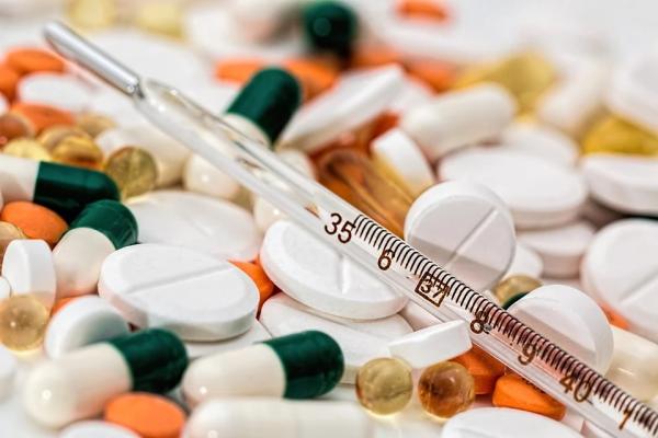 السفارة في جورجيا : عدم جلب الأدوية إلا بوصفة طبية