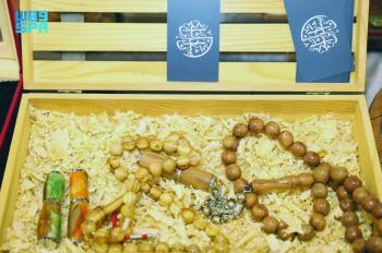«زيتون الجوف».. تحف فنية من خشب الأشجار الميتة