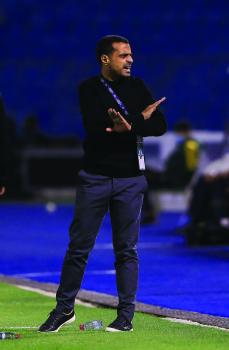 ذهبيو الاتفاق يدعمون بقاء العطوي!!