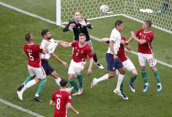 المجر تحرج أبطال العالم بتعادل بطعم الفوز