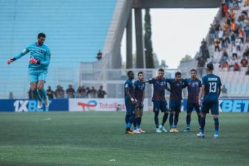 الأهلي يهزم الترجي في عقر داره ويضع قدما في النهائي الإفريقي
