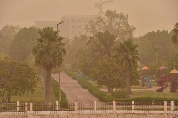 موجات غبار أقل حدة من الأسبوع الماضي