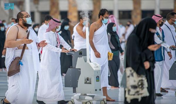 750 موظفا وعاملا لتعقيم المسجد الحرام