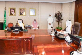 أمير الشرقية يؤكد ضرورة تحسين جودة الخدمات المائية
