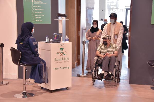 «الصحة»: تغطية برنامج التحصين 70% من البالغين