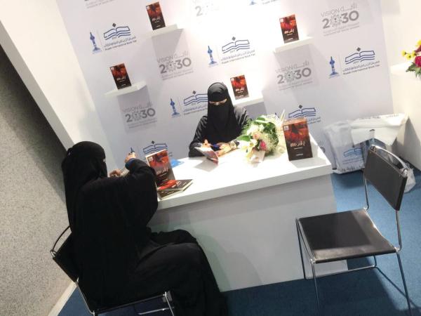 الكاتب البارع قادر على علاج سلوكيات مجتمعه