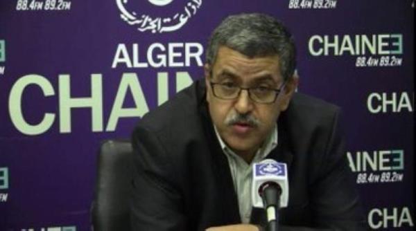 التلفزيون الجزائري يعلن استقالة رئيس الوزراء 