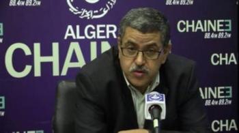 التلفزيون الجزائري يعلن استقالة رئيس الوزراء 