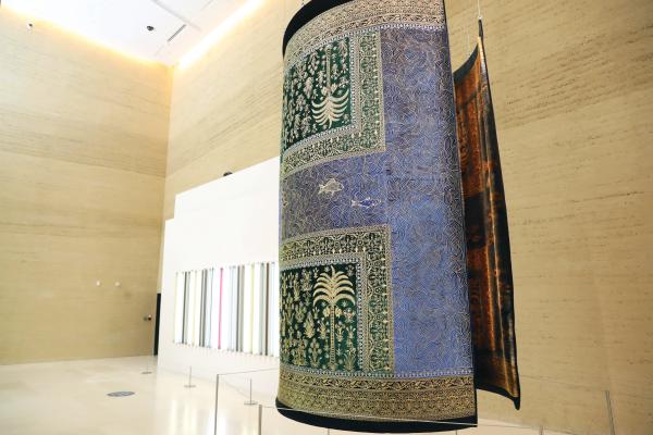 20 فنانا عالميا يشاركون بـ26 عملا في «بصر وبصيرة»