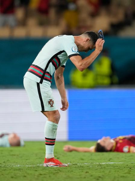 يورو 2020..يدير ظهره لأبطال العالم وحامل اللقب