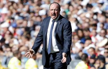 يتعاقد مع مدرب ليفربولإيفرتون