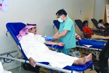 حملة للتبرع بالدم تستهدف 100 موظف في «مجموعة العطيشان»