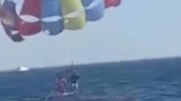هبوط بين فكي «قرش»