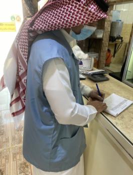 93 مخالفة للاحترازات في أسواق النفع العام برفحاء