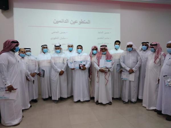 «الحليلة» تحتفي بالعاملين وتكرم المتقاعدين