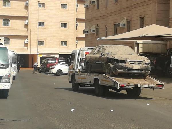 إزالة 500 سيارة مهملة وتالفة في جدة