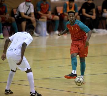 4 انتصارات في افتتاح دوري الصالات