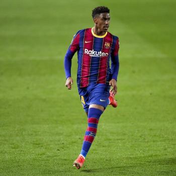 ظهير برشلونة يشد الرحال لـ"البريميرليج"