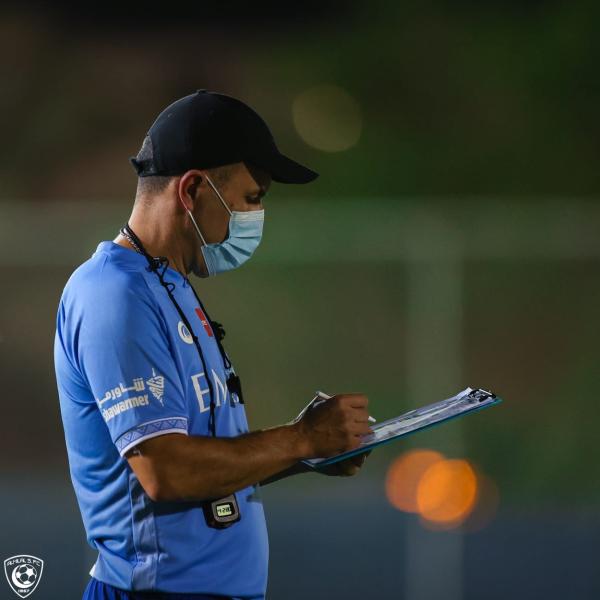 الهلال .. ينطلق بالمحليين